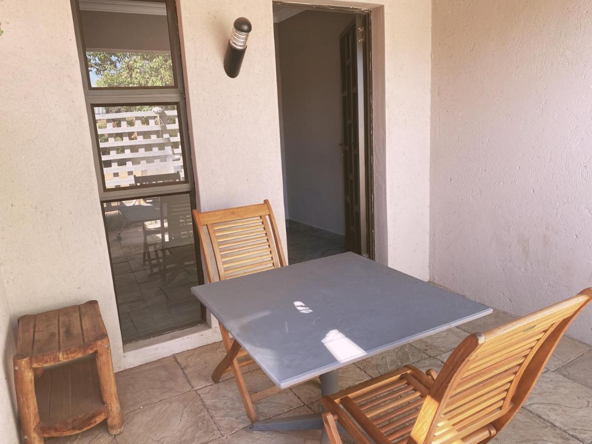 The Wilds Lodge Kuruman Exterior photo
