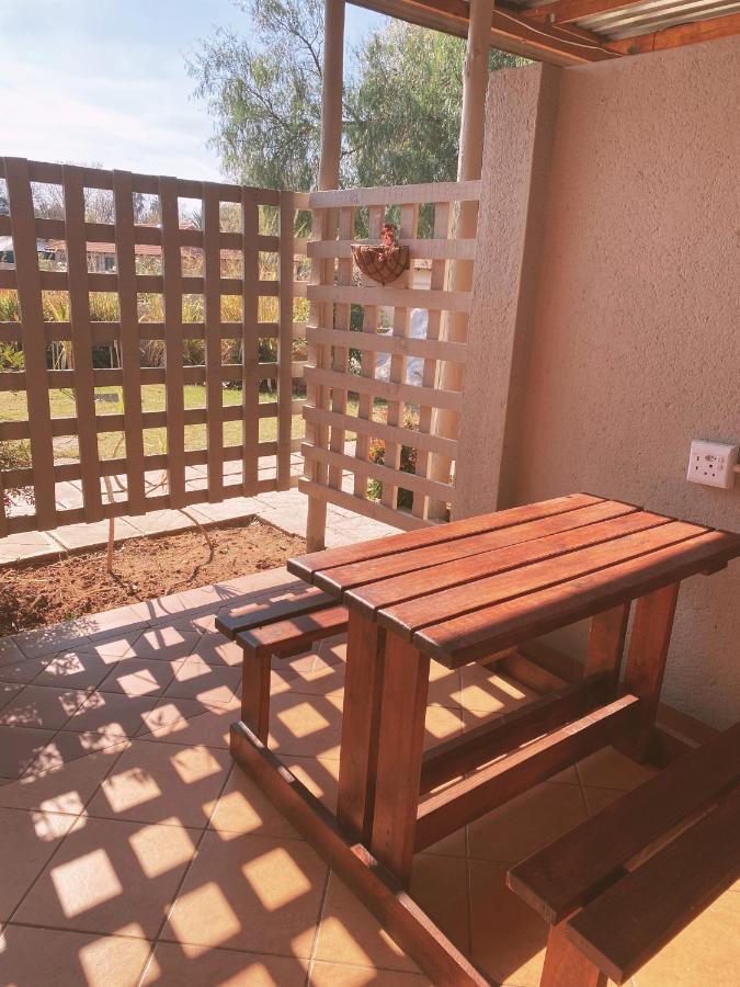 The Wilds Lodge Kuruman Exterior photo