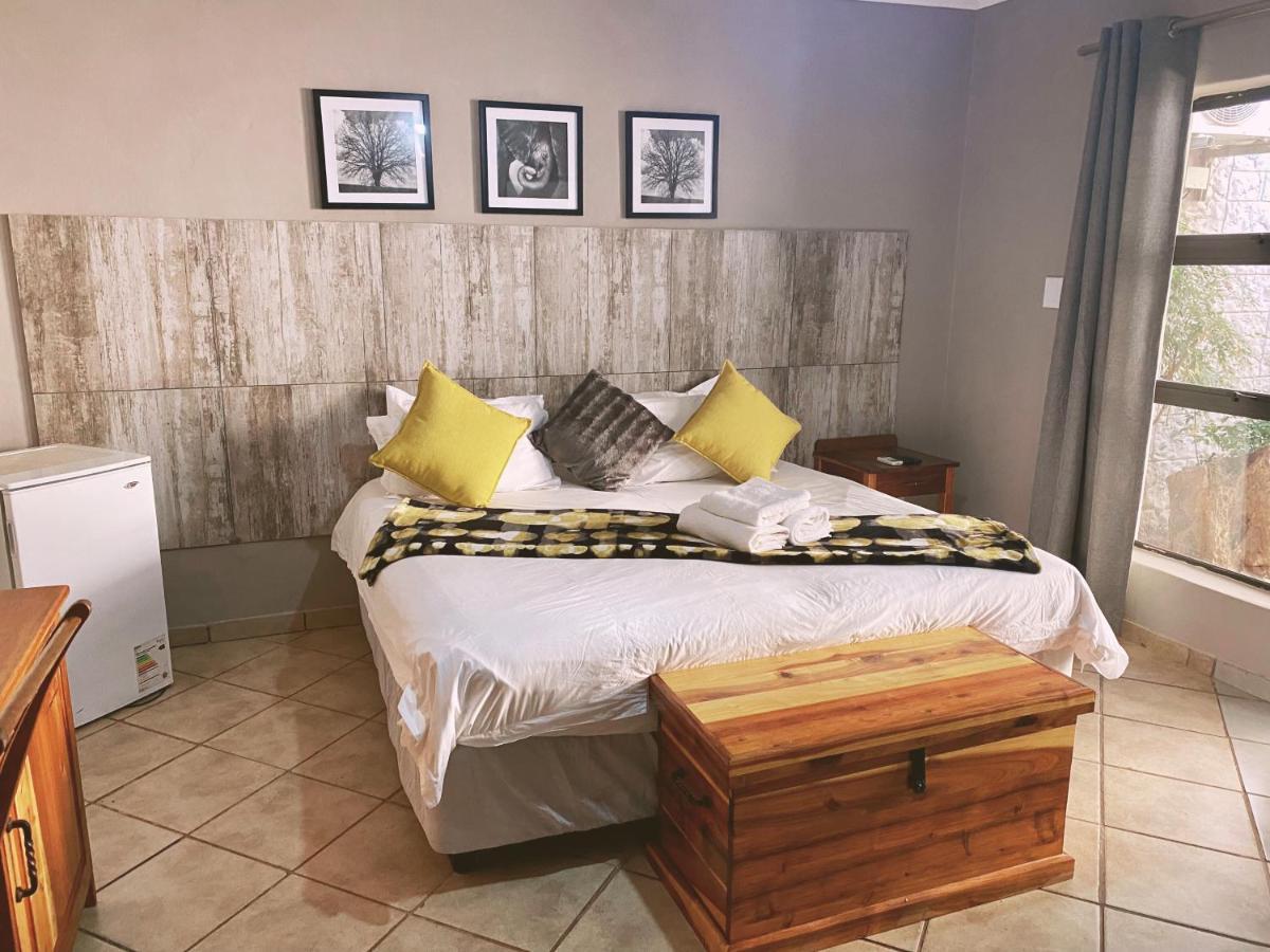The Wilds Lodge Kuruman Exterior photo