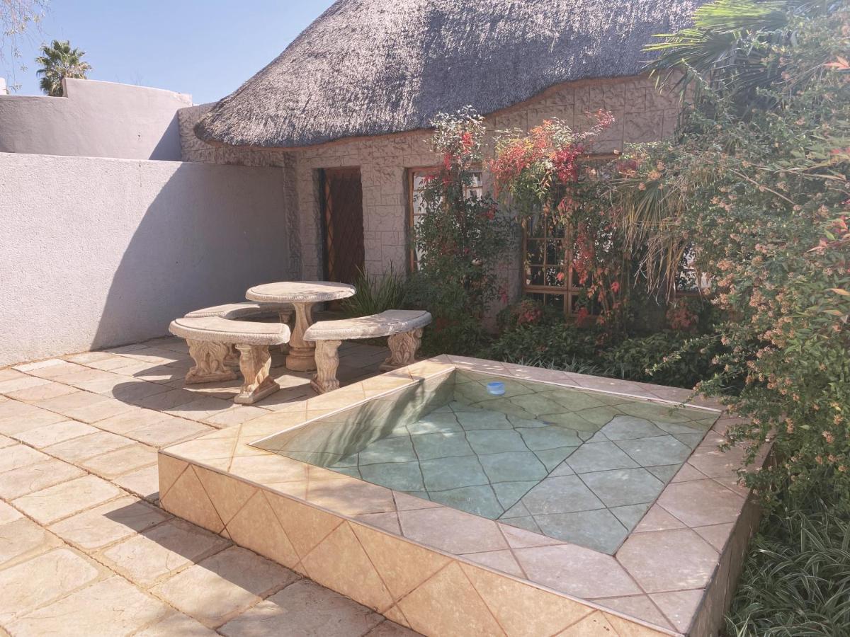 The Wilds Lodge Kuruman Exterior photo